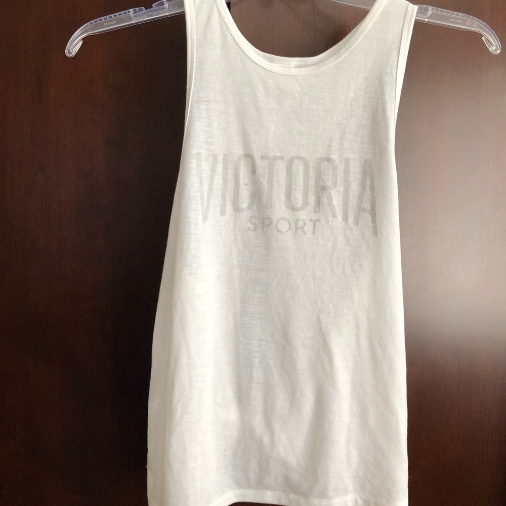 Victoria sport top